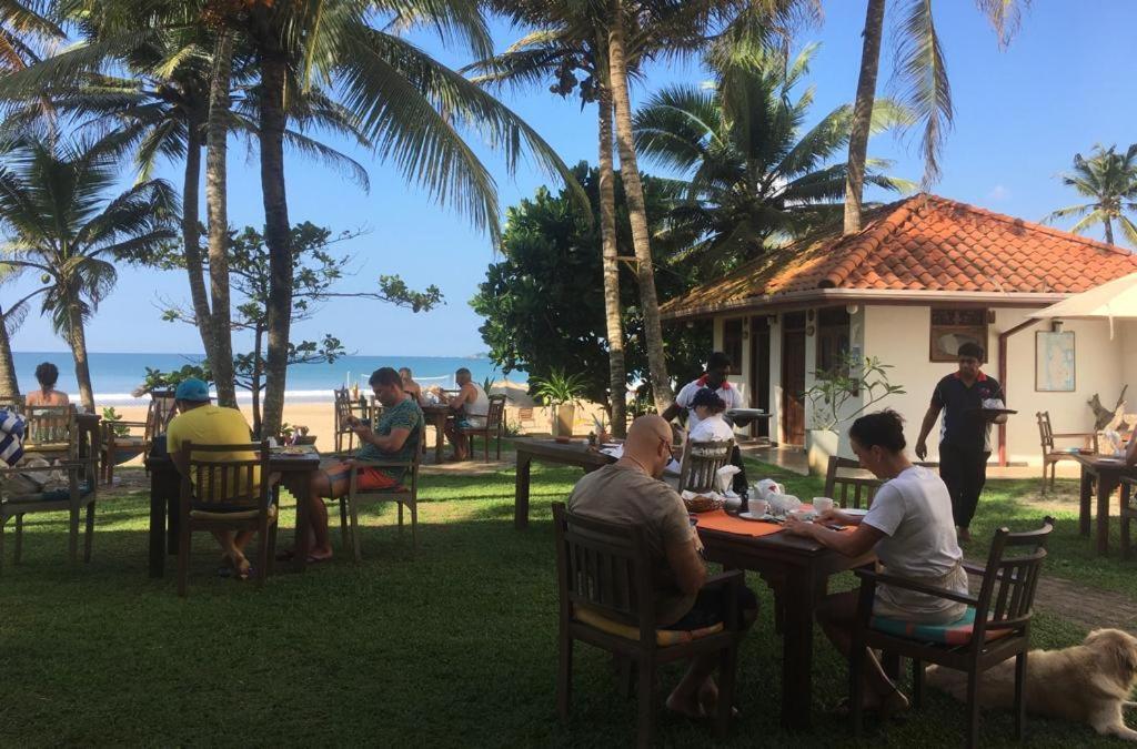 Aussie Swiss Weligama Hotel Exterior foto